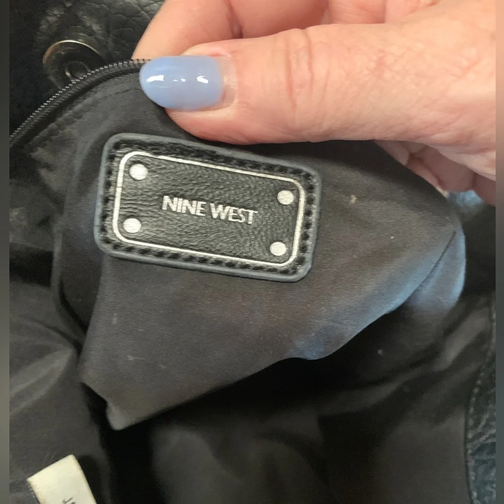 Nine West Black & Tan Large Shoulderbag